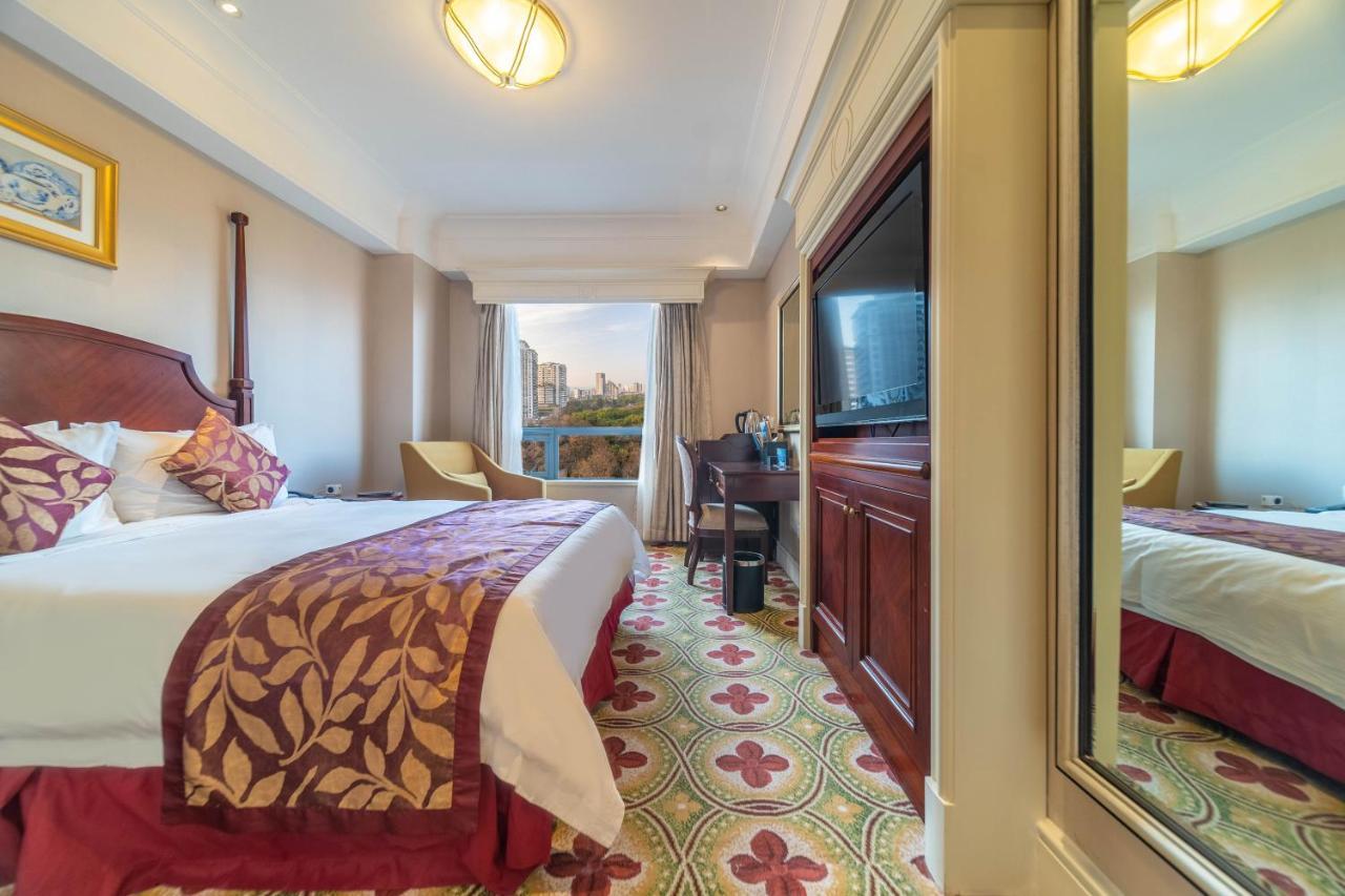 Ramada Yichang Hotel Εξωτερικό φωτογραφία