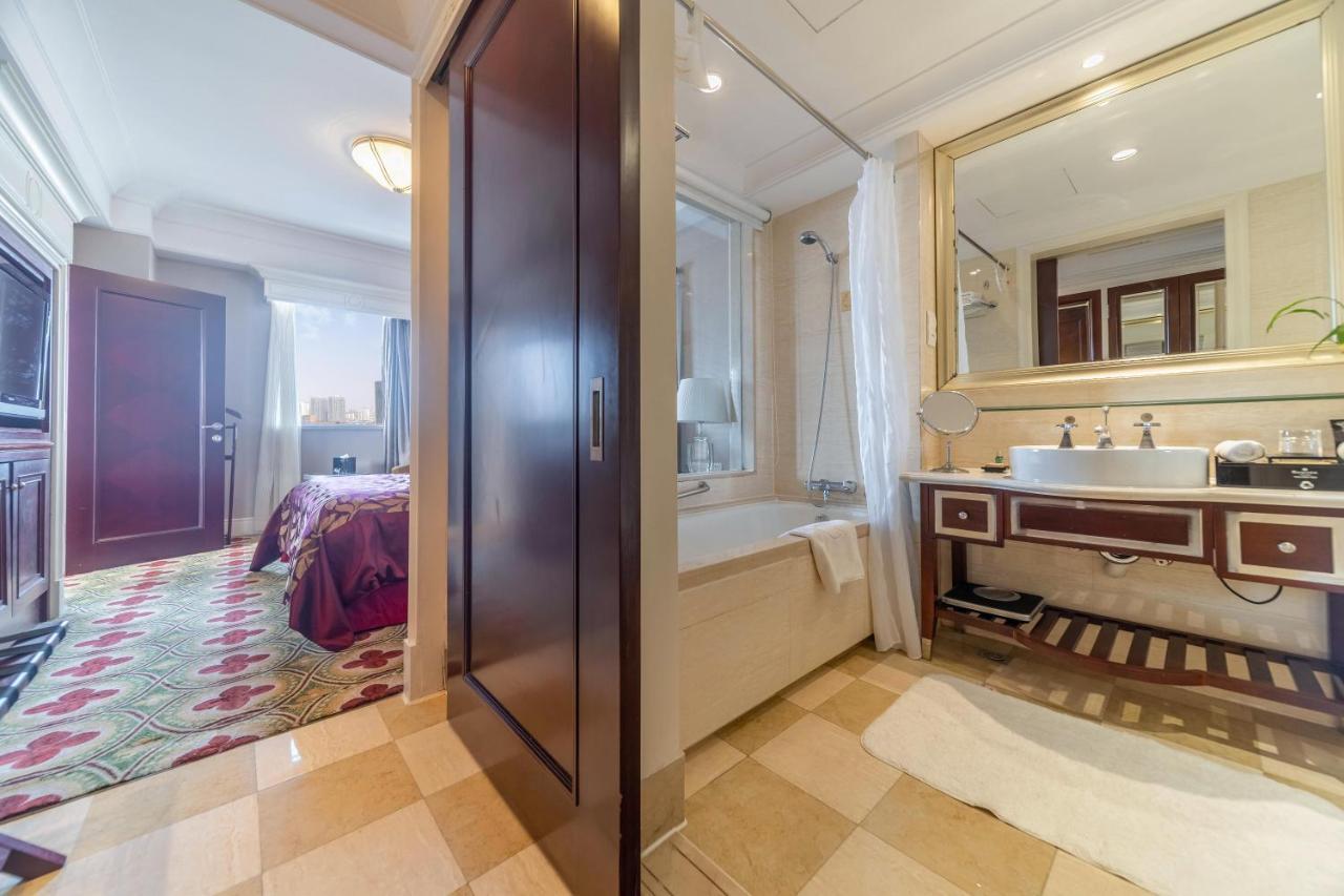 Ramada Yichang Hotel Εξωτερικό φωτογραφία