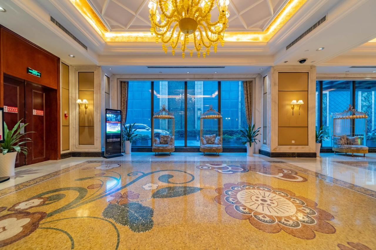 Ramada Yichang Hotel Εξωτερικό φωτογραφία