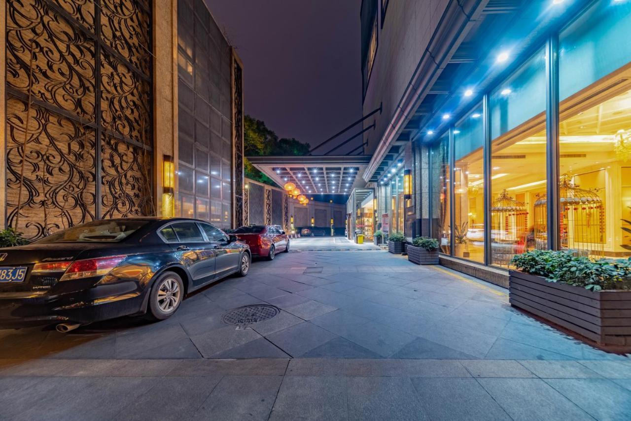 Ramada Yichang Hotel Εξωτερικό φωτογραφία