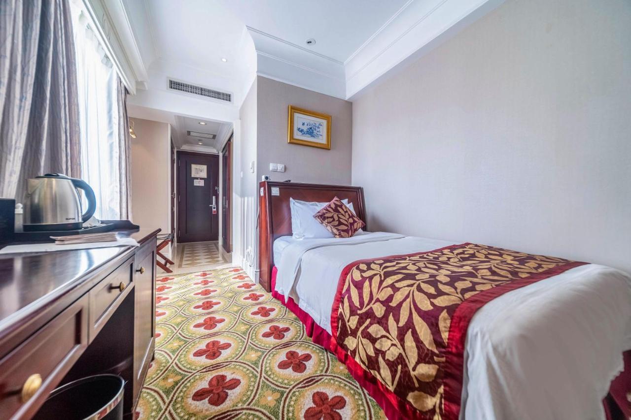 Ramada Yichang Hotel Εξωτερικό φωτογραφία