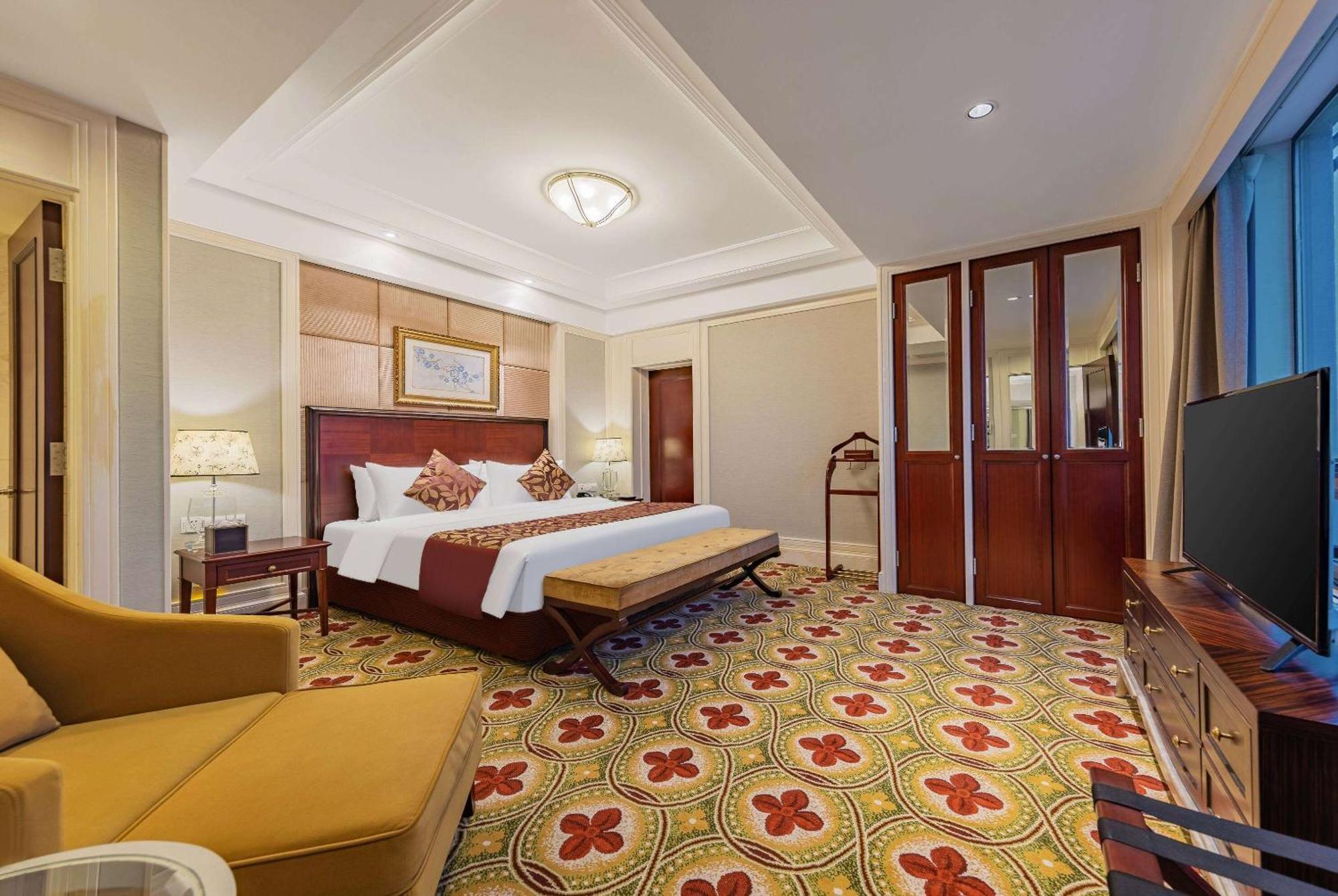 Ramada Yichang Hotel Εξωτερικό φωτογραφία