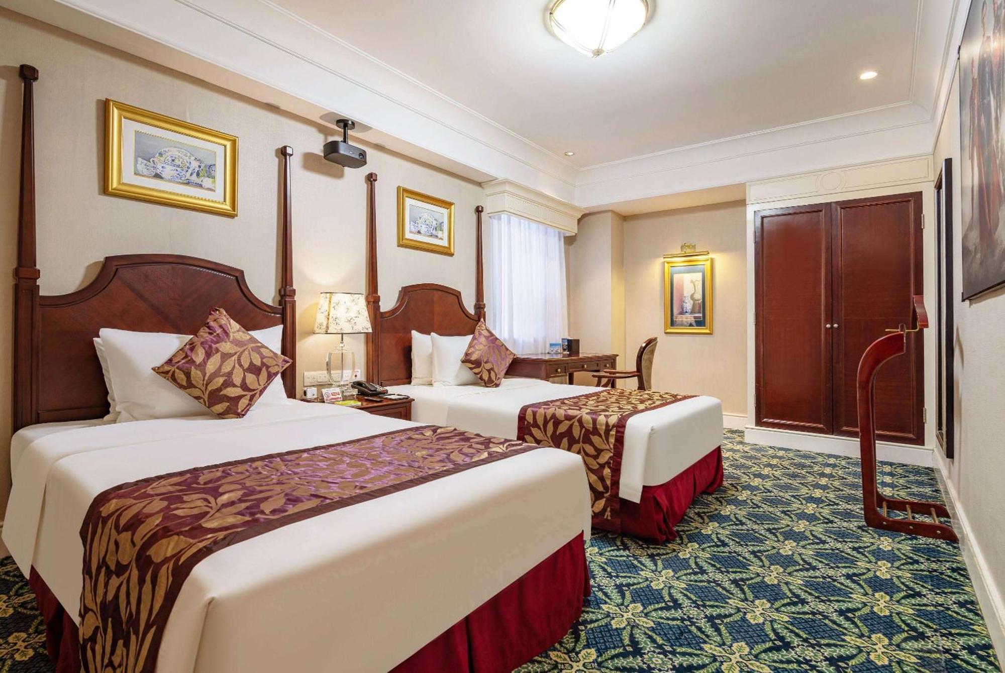 Ramada Yichang Hotel Εξωτερικό φωτογραφία